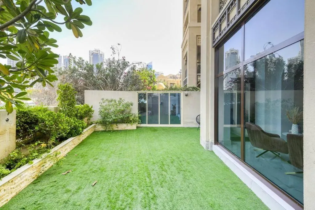 Downtown Beautiful 1Bed With Outdoor Garden Apartment Dubai United Arab Emirates