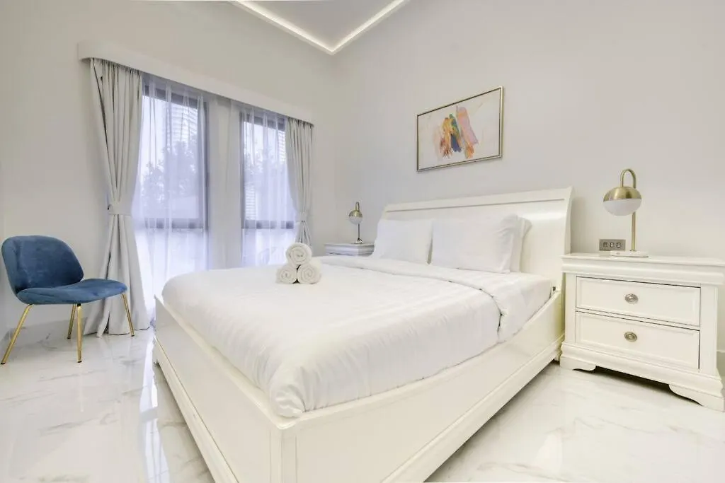 Downtown Beautiful 1Bed With Outdoor Garden Apartment Dubai United Arab Emirates
